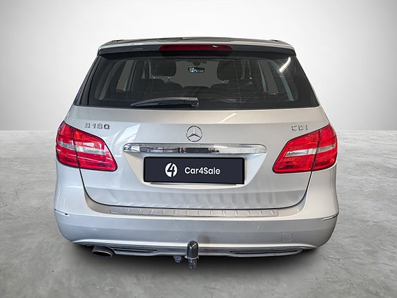 Mercedes-Benz 180 4 of 22