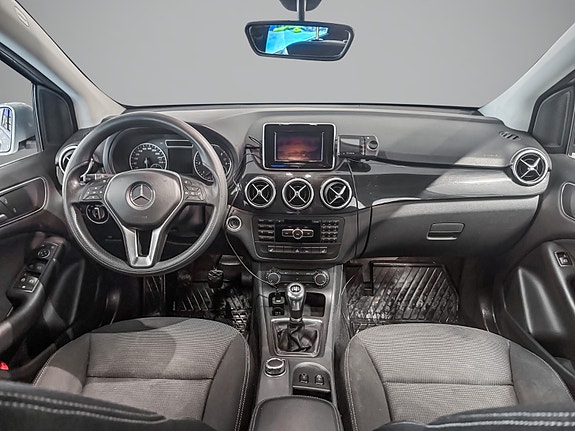 Mercedes-Benz 180 10 of 22