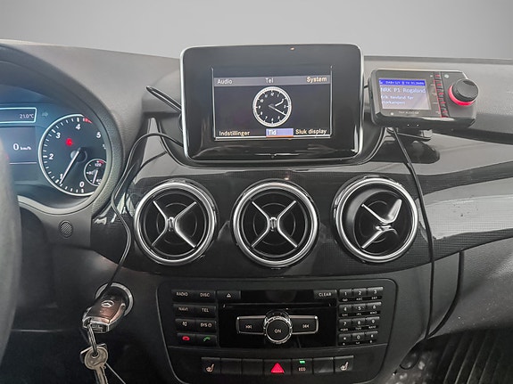 Mercedes-Benz 180 13 of 22