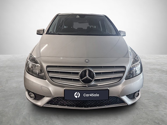 Mercedes-Benz 180 8 of 22