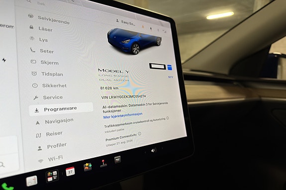 Tesla Model Y 20 of 28