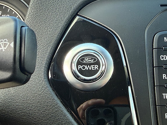 Ford Mondeo 25 of 30