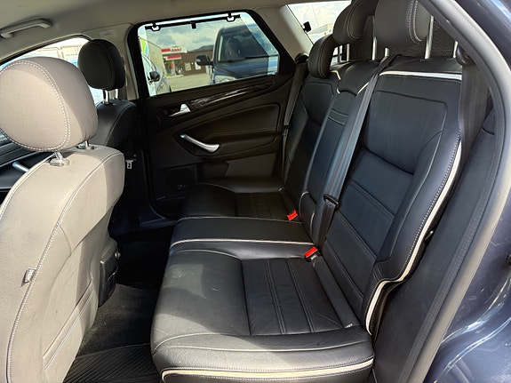 Ford Mondeo 29 of 30