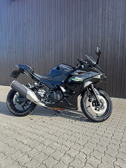 Kawasaki Ninja 500 5 of 7