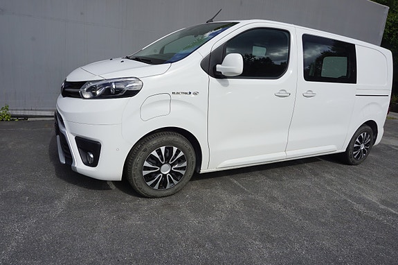 Toyota Proace 2 of 28