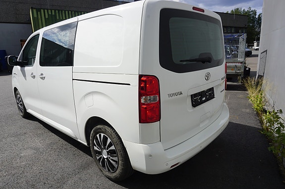 Toyota Proace 12 of 28