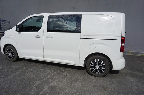 Toyota Proace 3 of 28