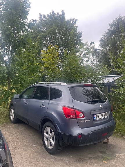 Nissan Qashqai+2 2 of 20