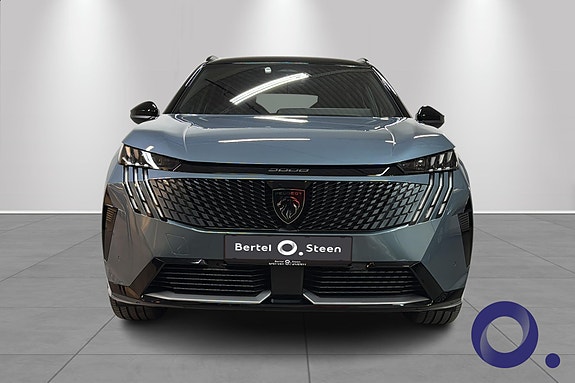 Peugeot e-5008 10 of 27