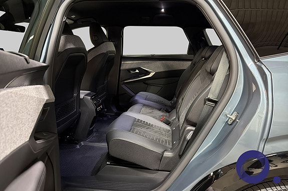 Peugeot e-5008 12 of 27