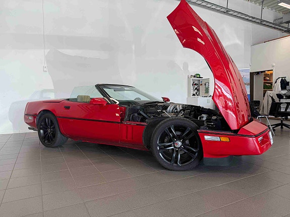 Chevrolet Corvette 4 of 17