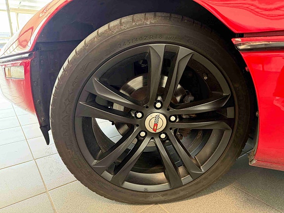 Chevrolet Corvette 11 of 17