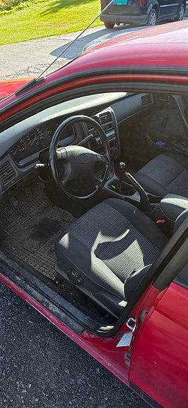 Toyota Carina E 4 of 4