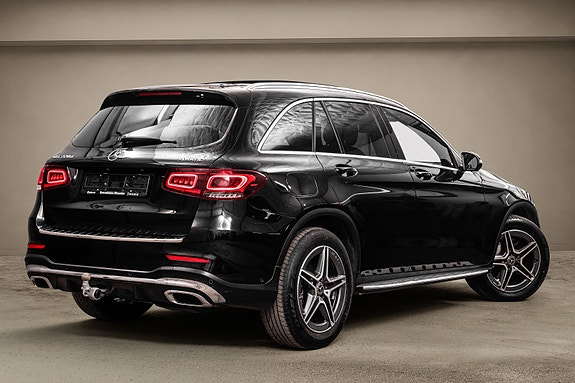 Mercedes-Benz GLC220 d 3 of 30