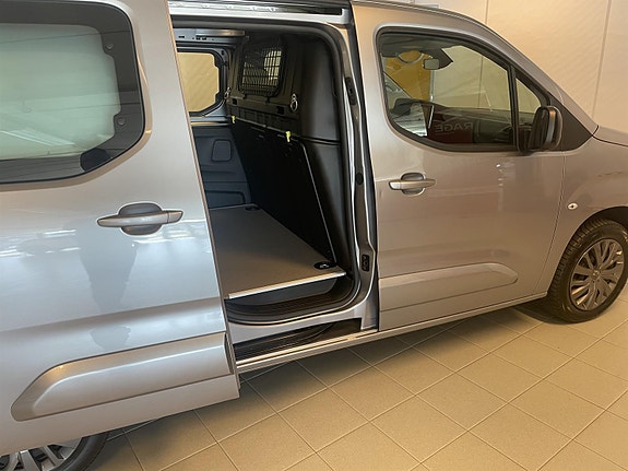 Peugeot Partner 8 of 23