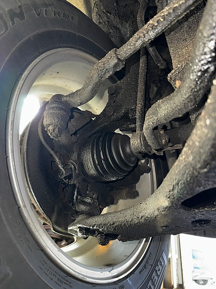 Toyota RAV4 29 of 30