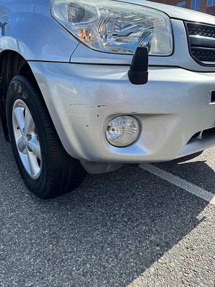 Toyota RAV4 4 of 30