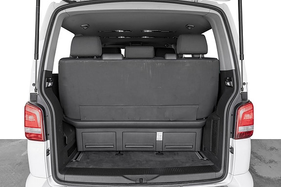 Volkswagen Multivan 19 of 24