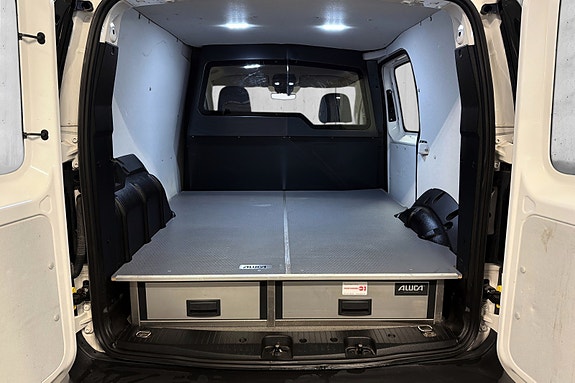 Volkswagen Caddy 9 of 23