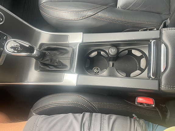 Volvo XC60 14 of 30