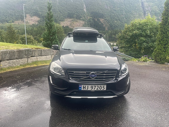 Volvo XC60 4 of 30