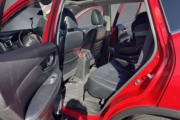 Nissan X-Trail 14 of 19