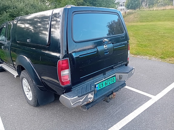 Nissan King Cab 6 of 6