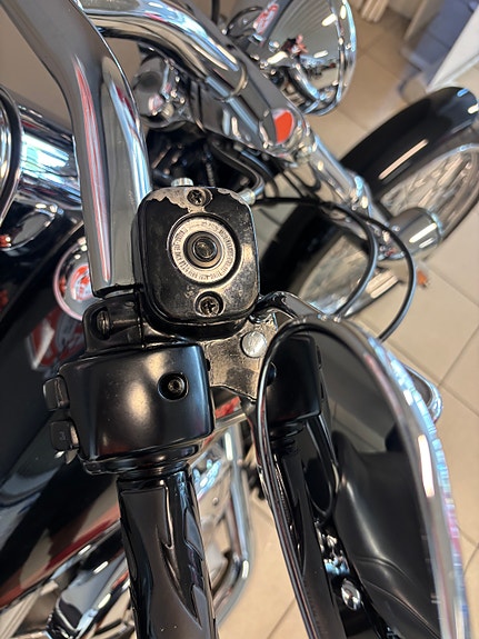 Harley-Davidson FXST Softail Standard / Custom 11 of 12