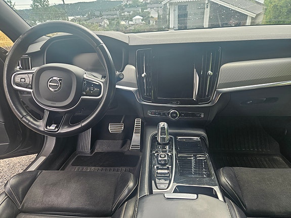 Volvo V90 16 of 30