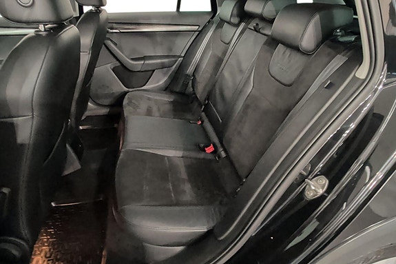 Skoda Octavia Scout 27 of 30