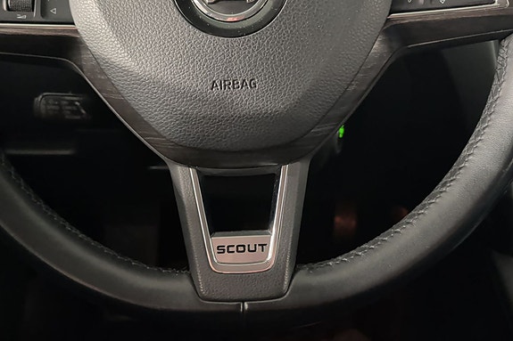 Skoda Octavia Scout 26 of 30