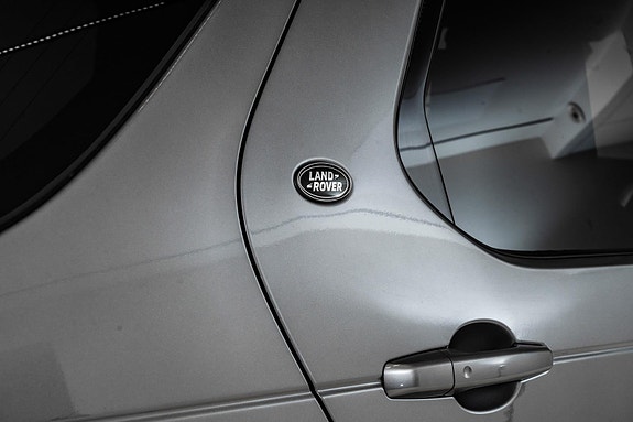 Land Rover Discovery 15 of 30