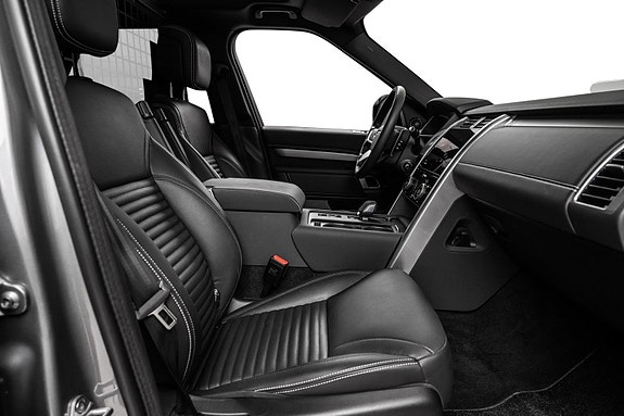 Land Rover Discovery 9 of 30