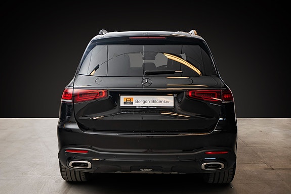 Mercedes-Benz GLS580 8 of 26