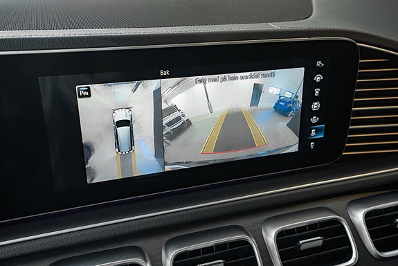 Mercedes-Benz GLS580 21 of 26