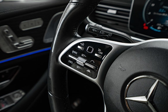 Mercedes-Benz GLS580 13 of 26