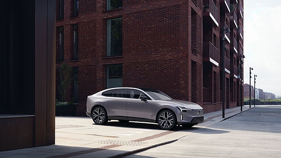 Volvo ES90 15 of 15