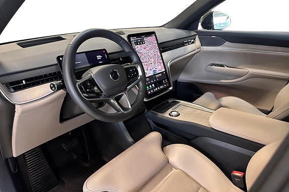 Volvo EX90 15 of 23