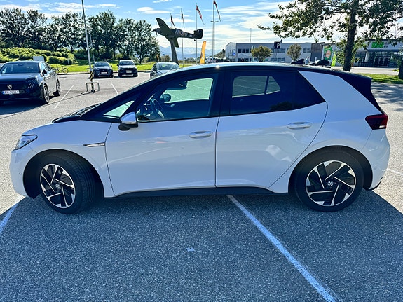 Volkswagen ID.3 8 of 17