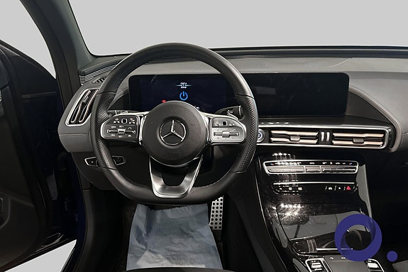 Mercedes-Benz EQC400 13 of 24