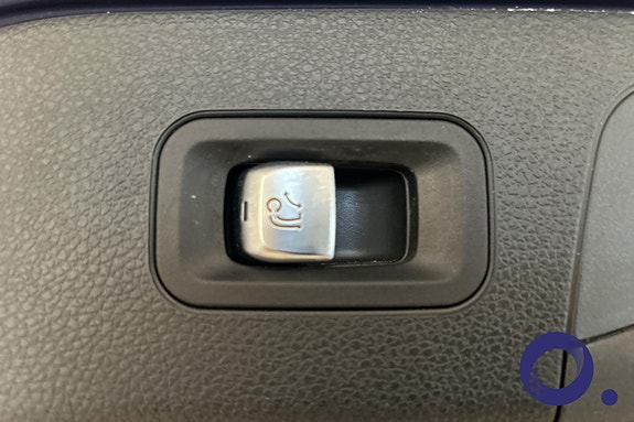 Mercedes-Benz EQC400 20 of 24