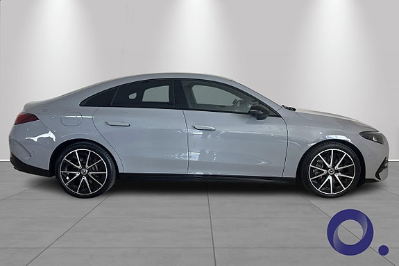 Mercedes-Benz CLA350 7 of 20