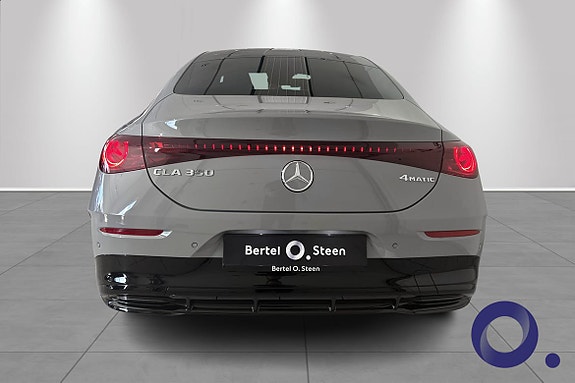 Mercedes-Benz CLA350 4 of 20