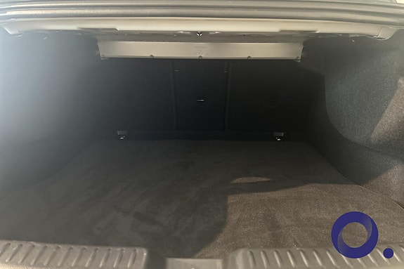 Mercedes-Benz CLA350 5 of 20