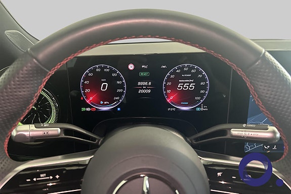 Mercedes-Benz CLA350 14 of 20