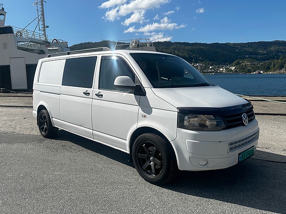 Volkswagen Transporter 2 of 26