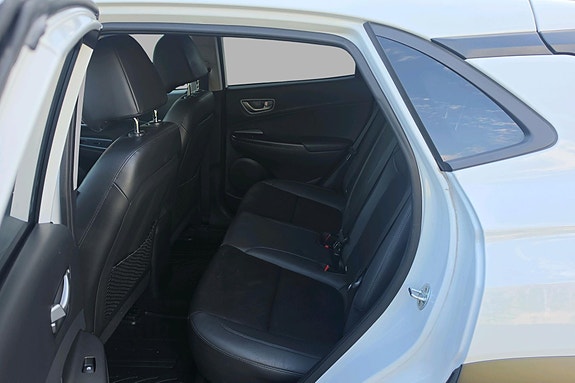Hyundai Kona 16 of 30