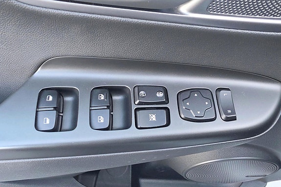 Hyundai Kona 25 of 30
