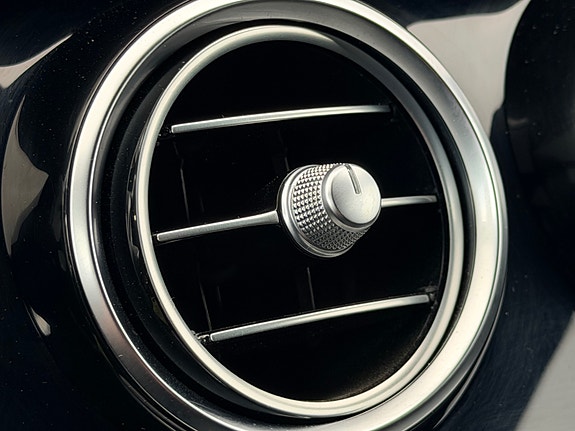 Mercedes-Benz 21 of 24