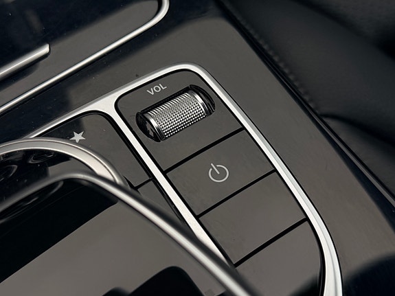 Mercedes-Benz 19 of 24